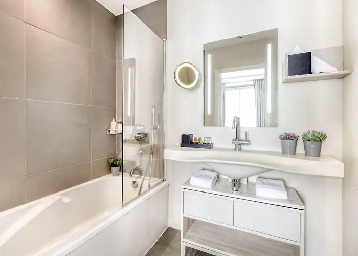 Hotel Opera Opal 4*
