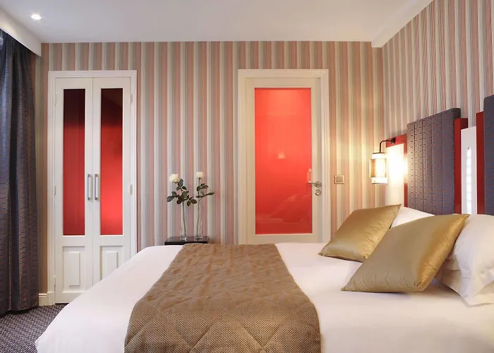Hotel Opera Opal 4*