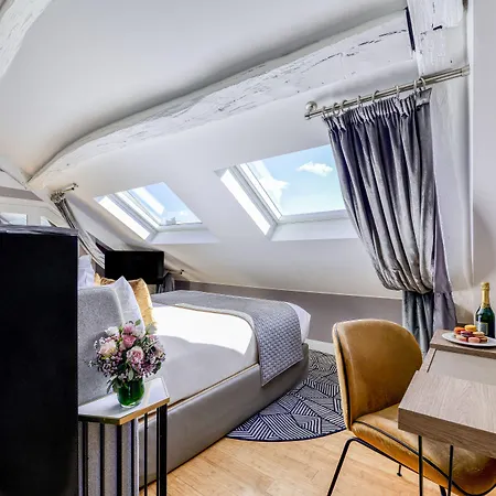 Opera Opal Hotell 4*