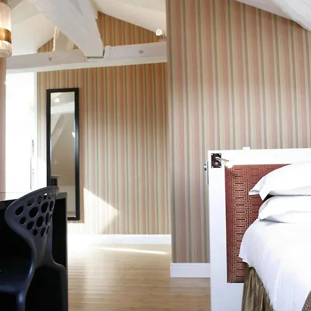 Hotell Opera Opal